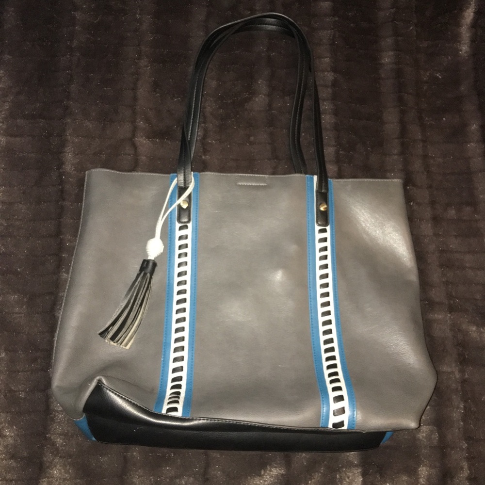 Steve Madden Grey and blue purse!